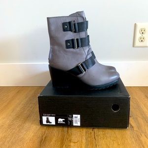Sorel After Hours leather boots